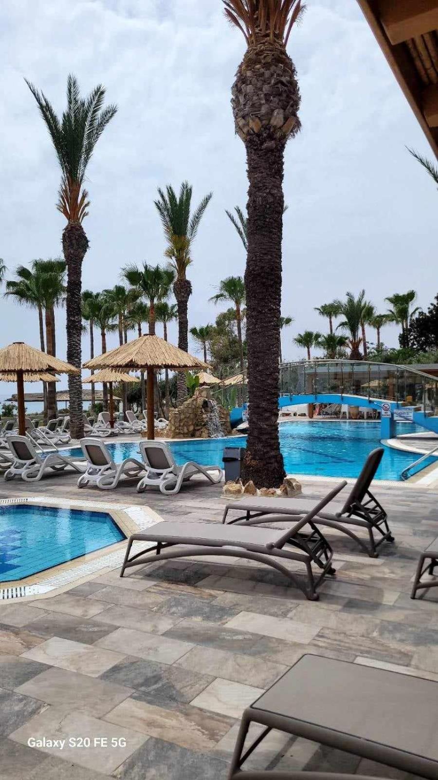 Simos Magic Beach Hotel Apts Ayia Napa Luaran gambar