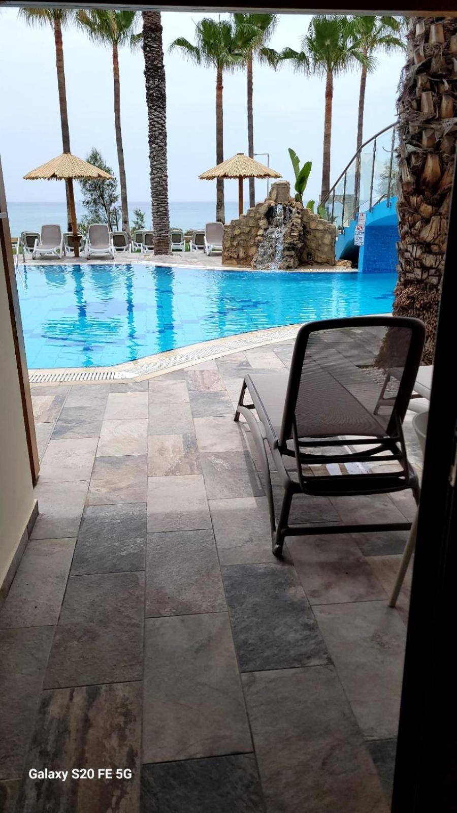 Simos Magic Beach Hotel Apts Ayia Napa Luaran gambar